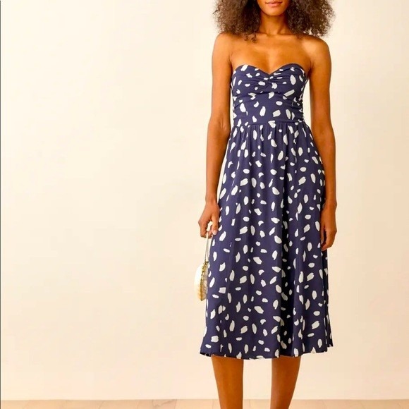 Reformation Dresses & Skirts - Reformation Aymeline Strapless Midi Dress Women's 2 Navy Blue White Abstract Dot